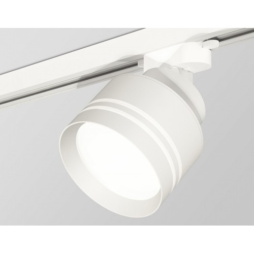 Комплект трекового светильника Ambrella light Track System XT (A2524, A2105, C8101, N8477) XT8101026 от Мир ламп